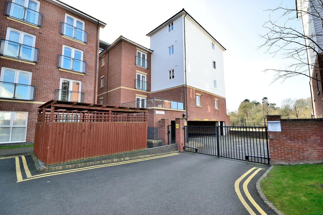 Racecourse Serviced Apartments Chester Exterior foto